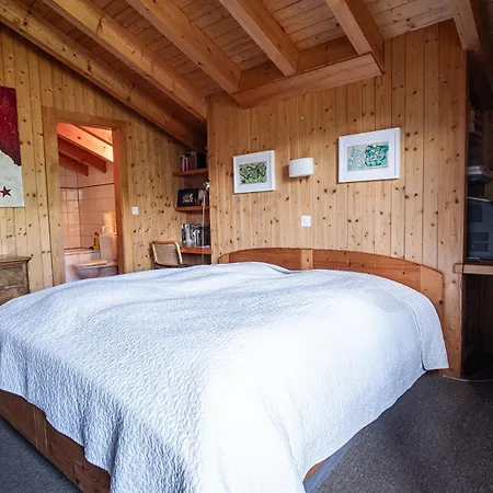 3br Chalet Mountain Views & Spa Villa